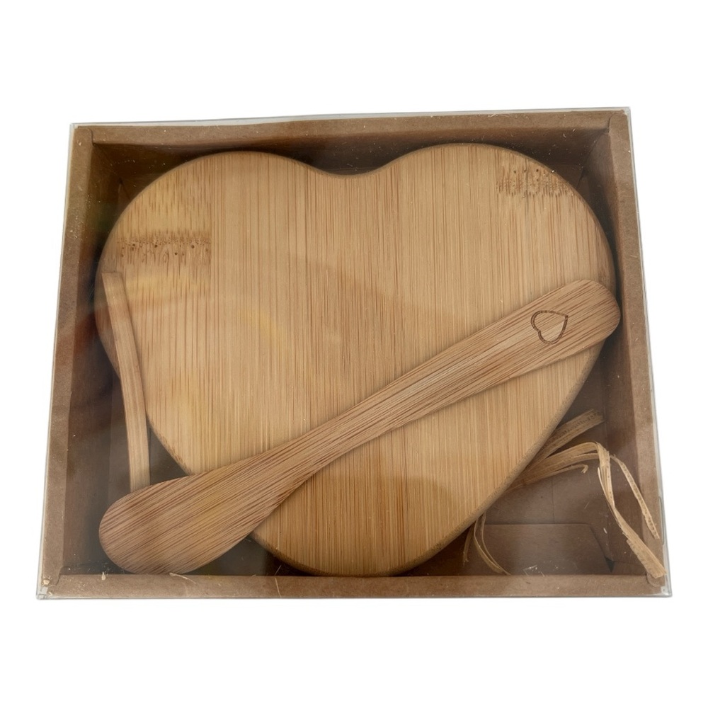 Heart Shaped Miniature Bamboo Cheese Board and Spreader New In Box